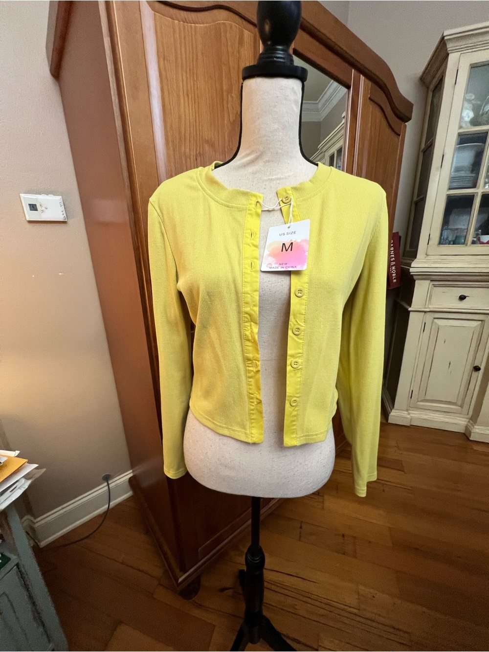 Women’s Lightweight Yellow Cardigan Sweater - M